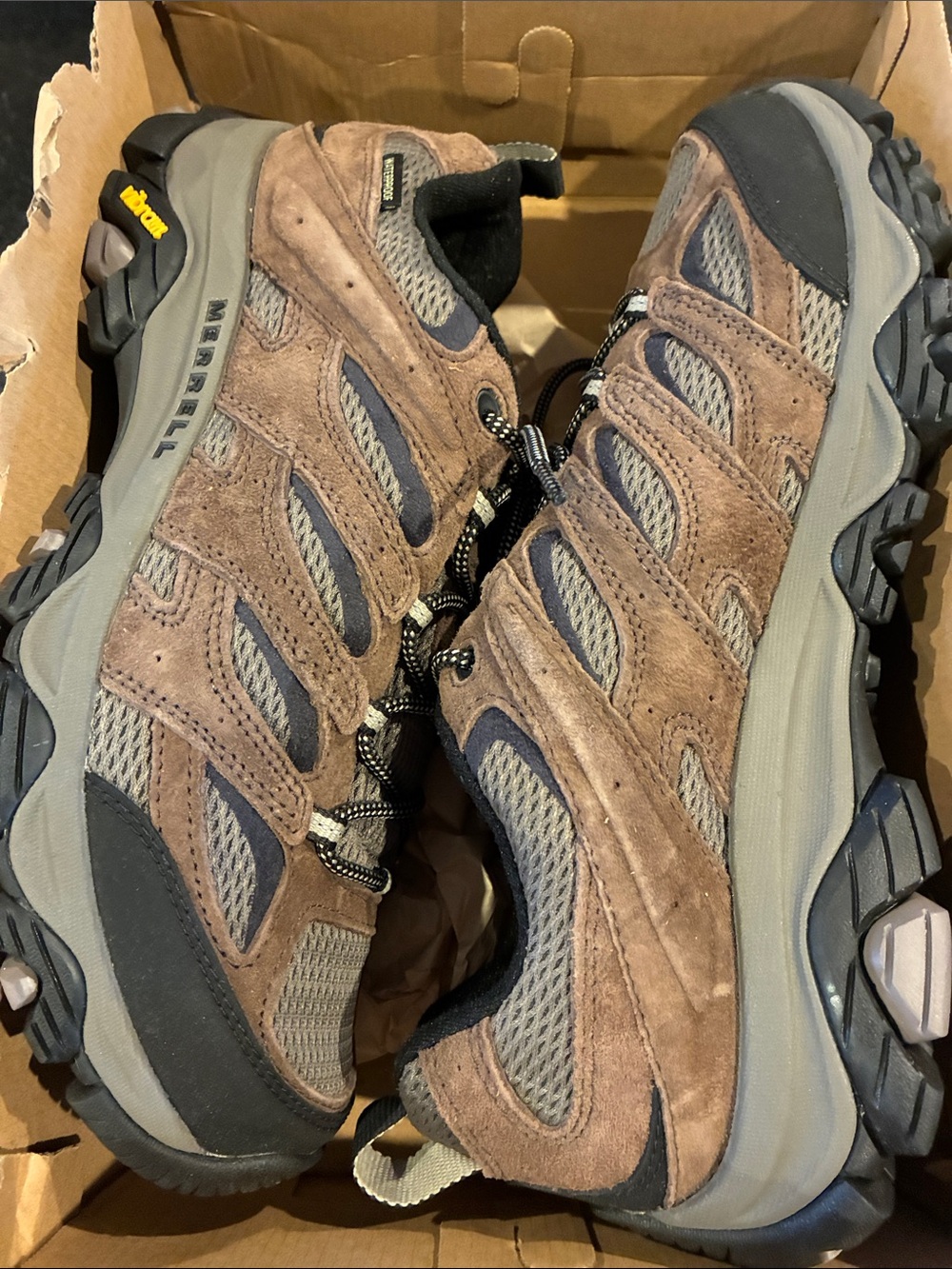 NEW Merrell Moab 3 Brown and Gray Men's Trail Hiking Shoes Sz 11
